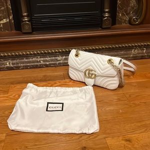 GG fashion bag with dust bag new never used.